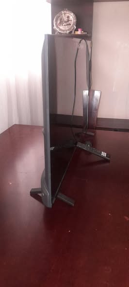 A picture of Toshiba 43 tv