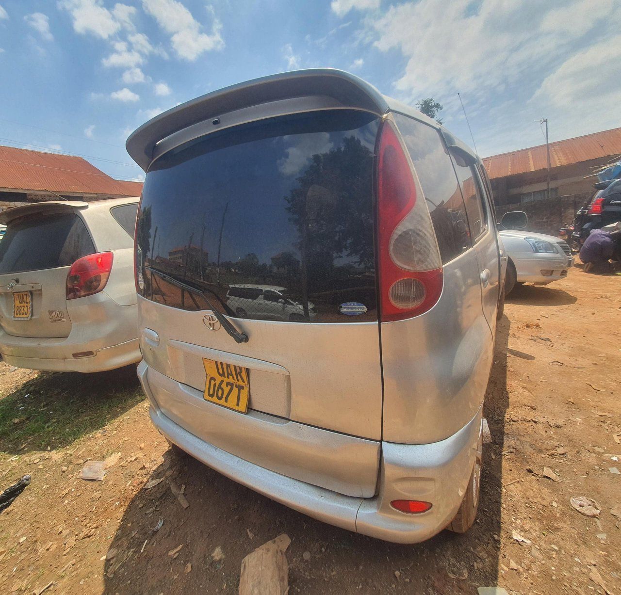 A picture of Toyota Funcargo 1 3cc