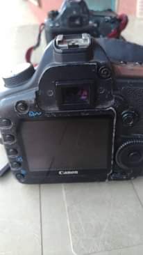A picture of EOS CANON 5D Mark ii