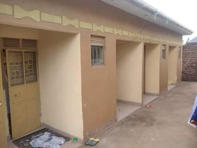 A picture of 4 Single rooms for sale at 27m in Kawanda bombo