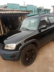 A picture of Toyota Rav4 1998model Nig Used
