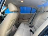 A picture of BMW 3 SERIES