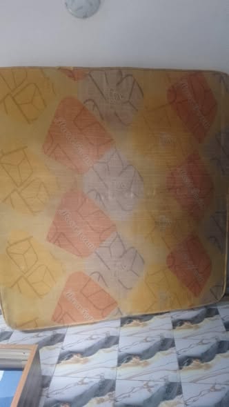 A picture of Chairs bedstand foam
