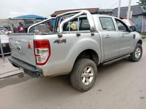 A picture of ELSTARAUTOS Super Sharp Ford Ranger 2013 Model Sound Engine Perfect