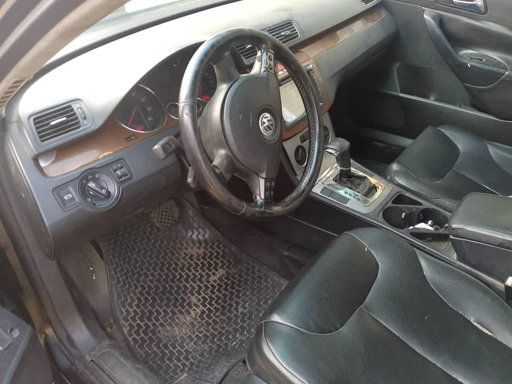 A picture of Dealer Market Volkswagen Passat 2008 model engine gear ac Location