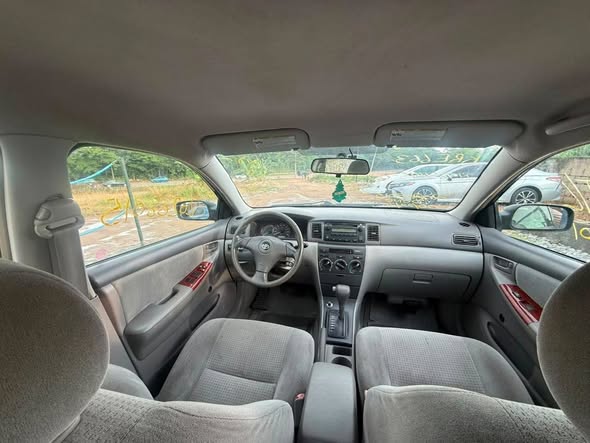 A picture of 2007 TOYOTA COROLLA LE 07035917968