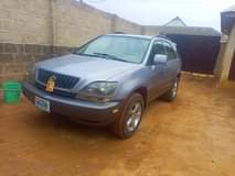 A picture of Lexus Rx 300 engine gear and AC Buy and travel