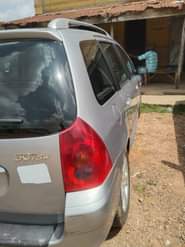 A picture of Up for grab Peogout 307 First body Engine and gear