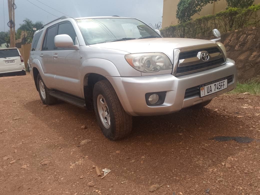 A picture of Toyota Surf Petrol Engine For Sale 0787181703 0704482571 Call Whatsapp