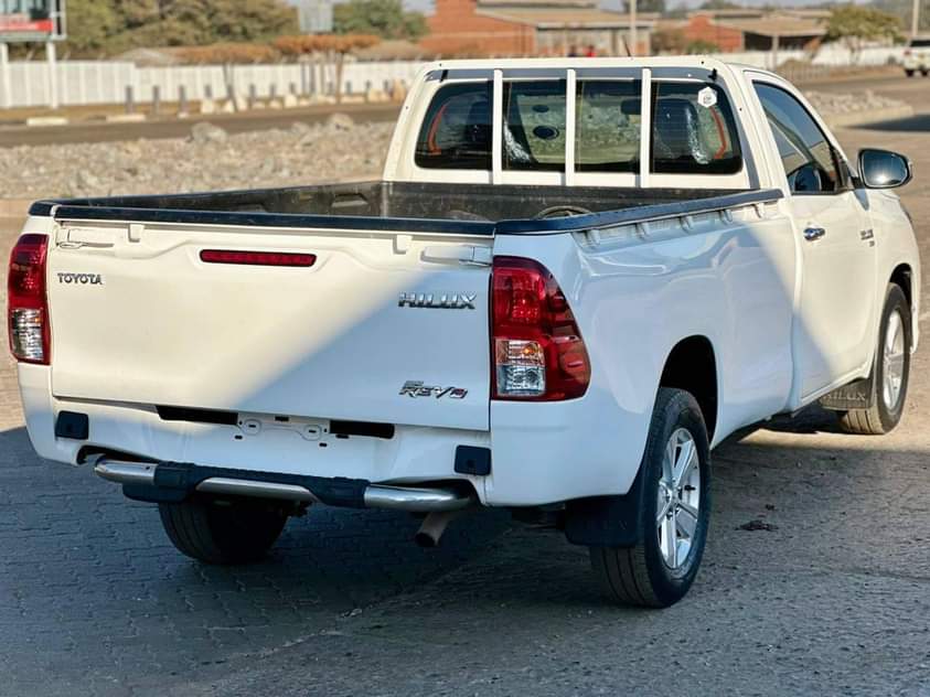 used toyota hilux