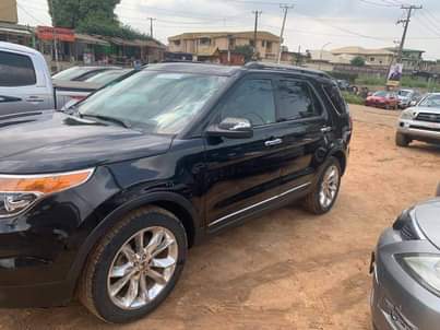 A picture of 2011 Ford Explorer Automatic
