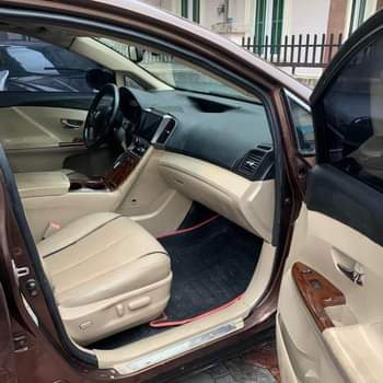 A picture of 2010 Toyota Venza07088153375 Full Option