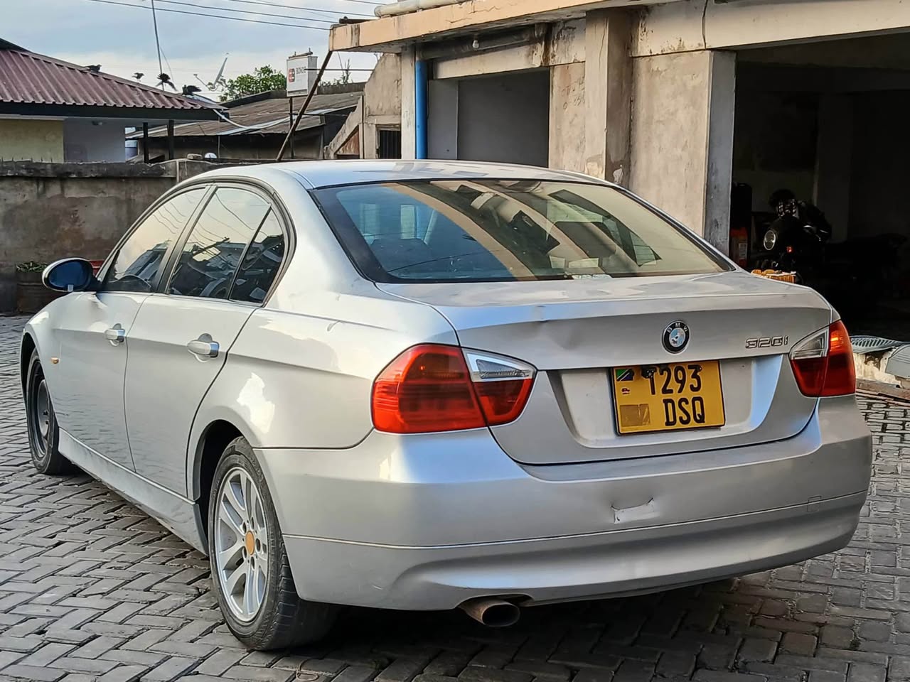 A picture of Bmw 3Series 0789212701