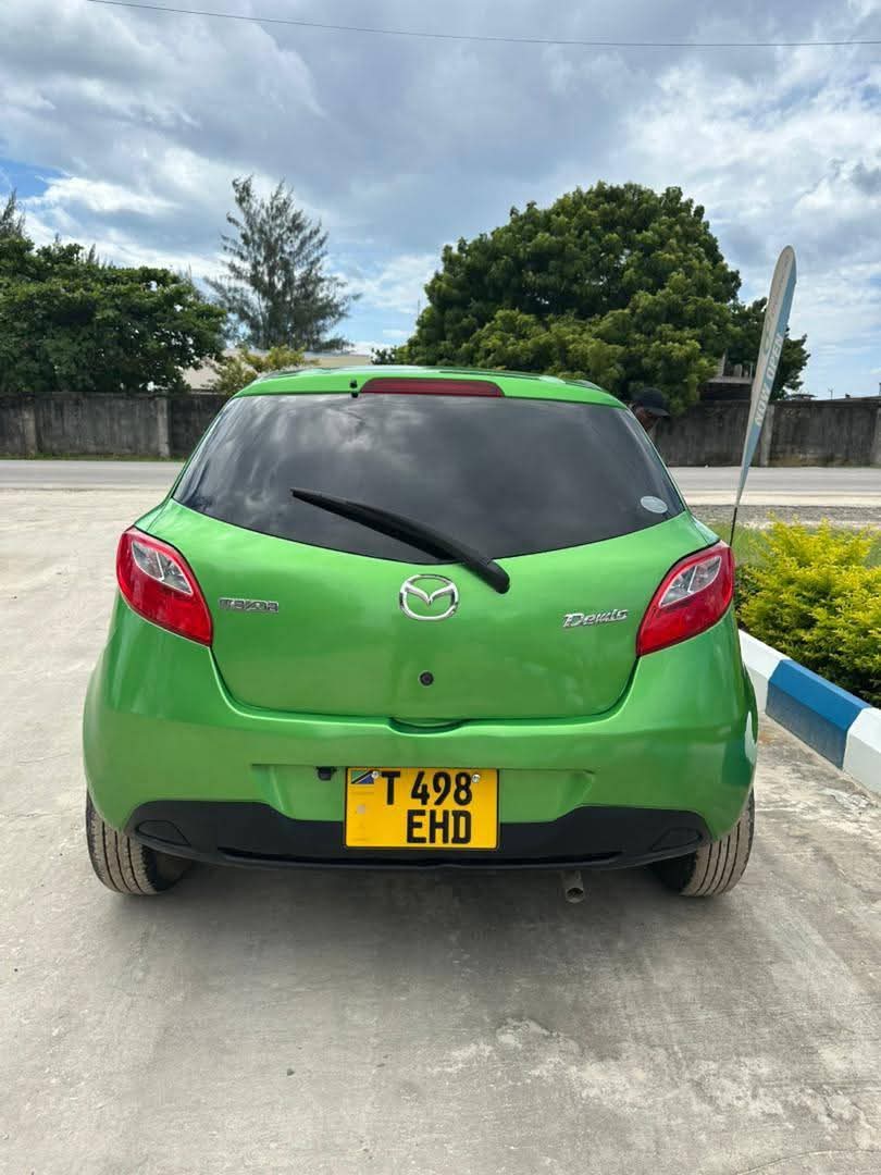 A picture of Mazda demio Price 10.5m Call 0616155576 0789228266