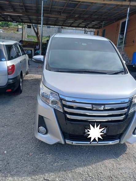 used toyota noah