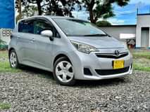 A picture of Toyota Ractis