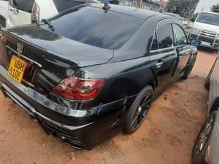 A picture of Toyota Mark x