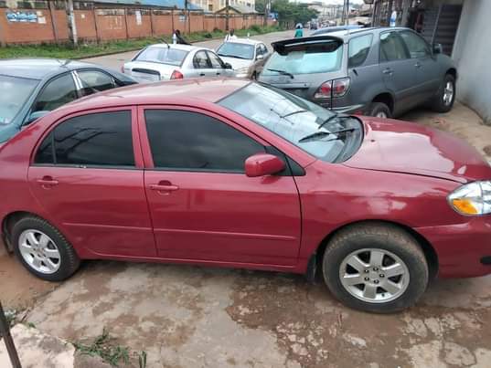A picture of 2005 Toyota Camry