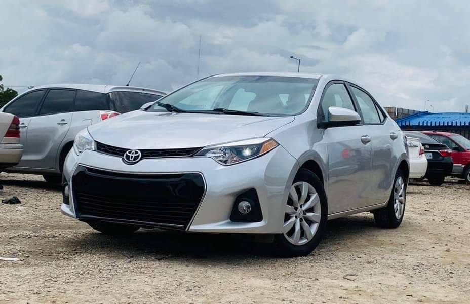 A picture of Belgium A Foreign Used Corolla le 2014 Model With Custom