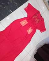 A picture of Dresse and kanzu