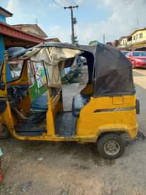 A picture of Tvs tricycle