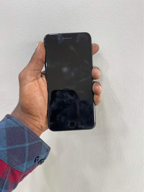 A picture of I phone 7 plus