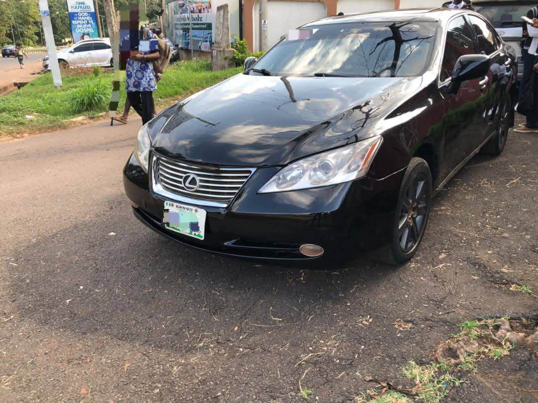 A picture of Lexus ES350