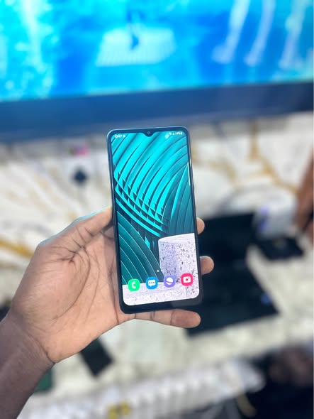 A picture of Samsung A12