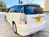 A picture of TOYOTA WISH