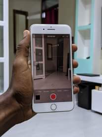 A picture of Iphone 8 plus gb256 O767385565
