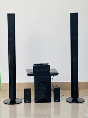 A picture of Sony home theater Watt 1000 Clean sana Bluetooth Optical cable