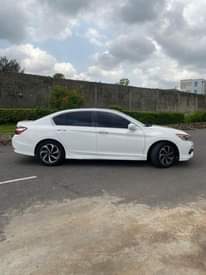 A picture of Honda Accord 2014