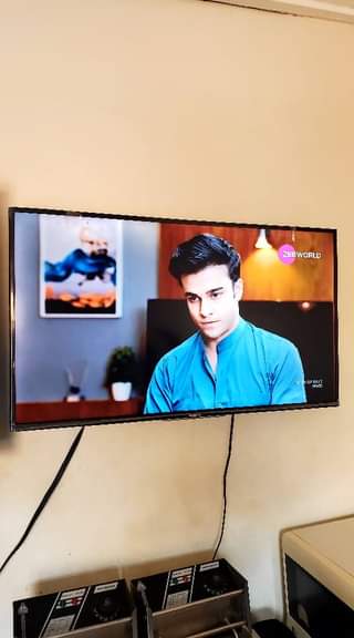 A picture of Hisense 40 smart tv