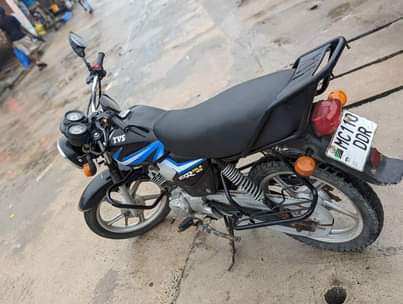 A picture of Njoo nikupatieee tvs cc125 Kwa Bei cheese kabisa