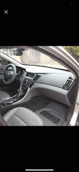 A picture of Hyundai Sonata 2011 Limited Edition