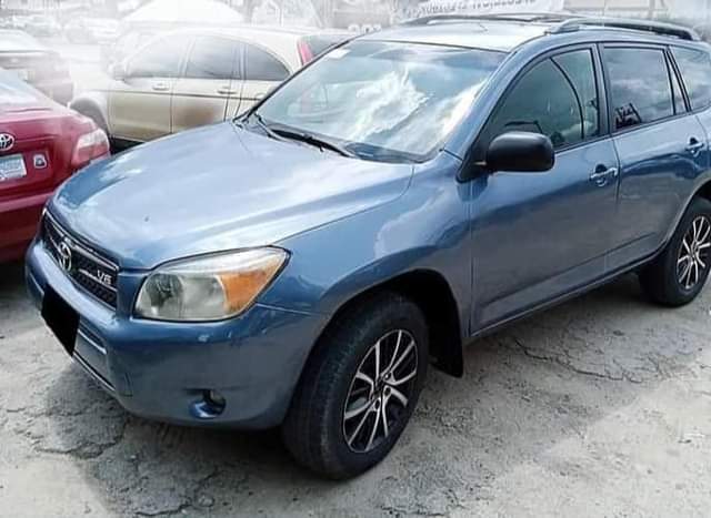 A picture of Toyota RAV4
