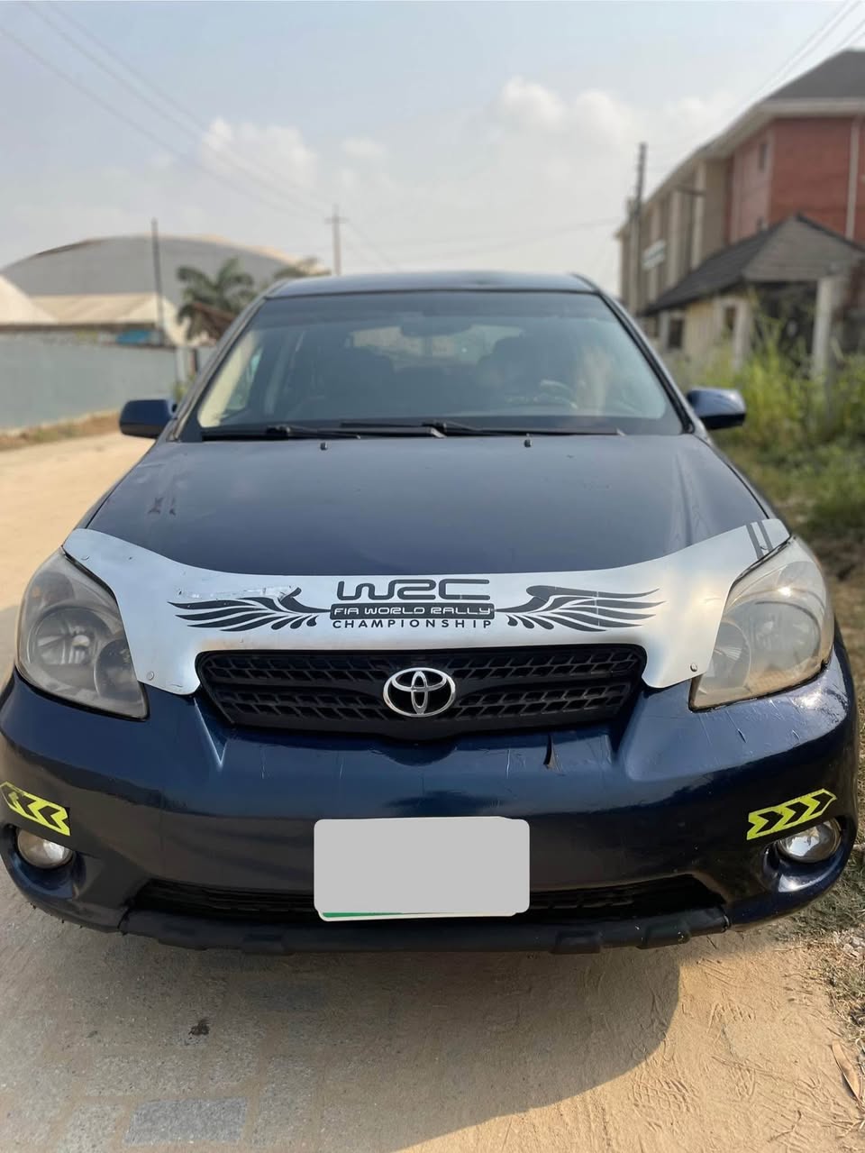 A picture of Awoof Dealers deal. 2004 Toyota matrix in perfect condition