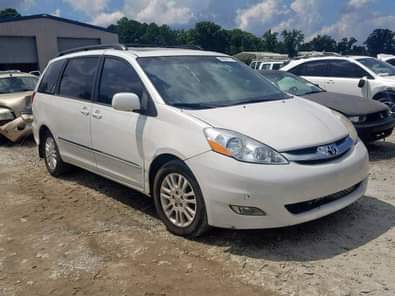 A picture of Brand Toyota Model Sienna Year 2007 First body Price 1