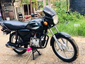 A picture of Nauza pikipiki yangu hio kalii Bei 800k tu Piga 0716905513