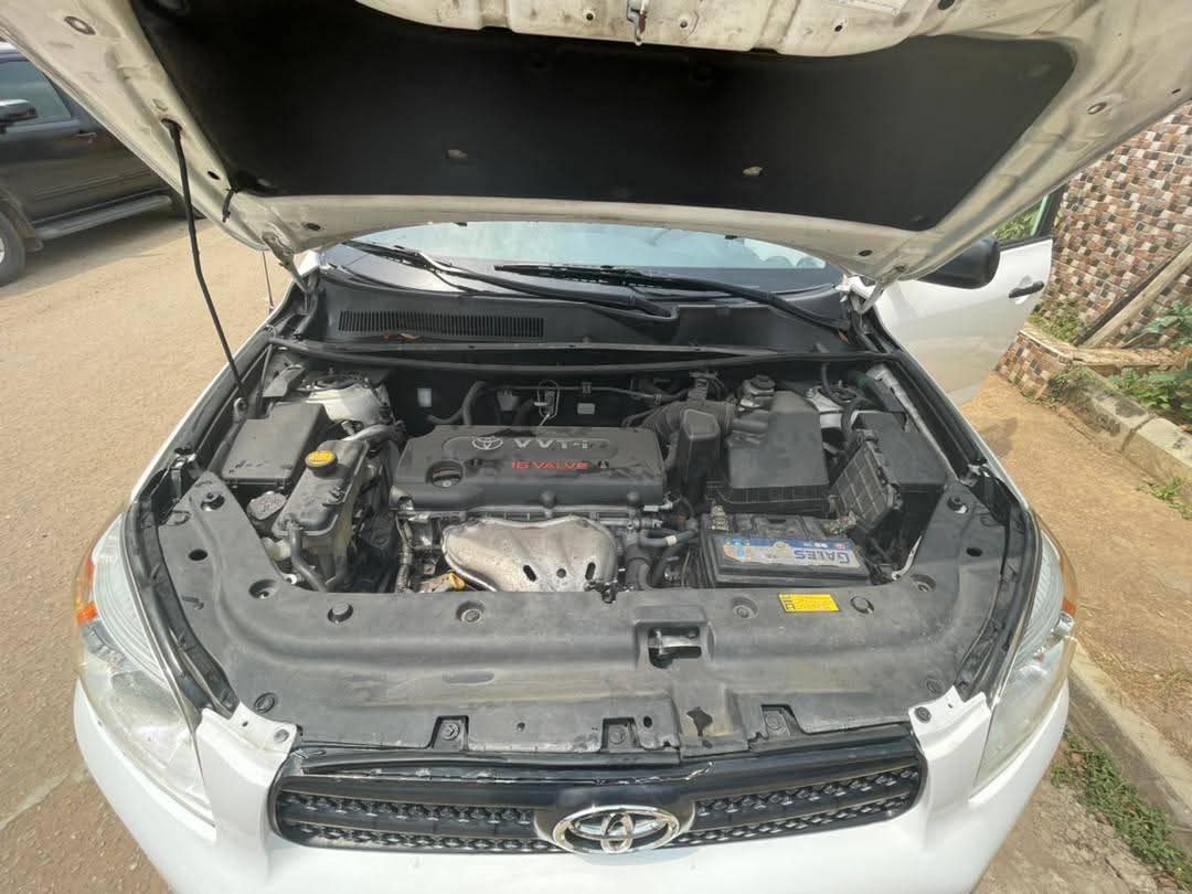 A picture of 2007 Toyota rav4