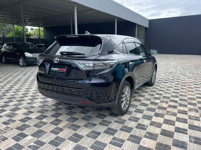 A picture of 2014 Toyota Harrier