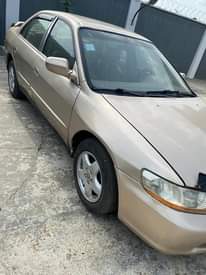 A picture of Honda Accord 2002