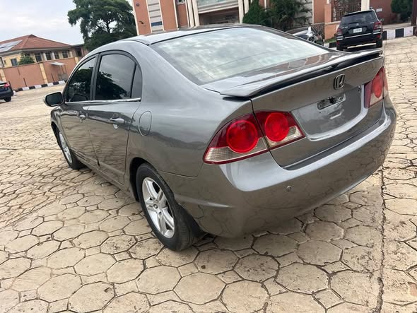 A picture of Honda civic 2007 model used not register Buy and drive