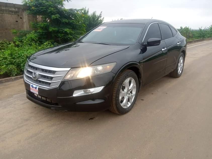 A picture of REGISTERED HONDA ACCORD CROSSTOUR 2012 MODEL available for sale PRICE
