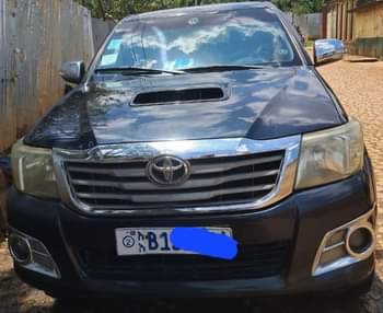 used toyota hilux