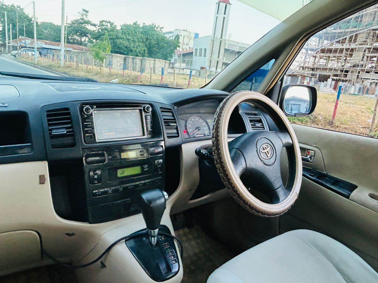 A picture of Toyota spacio