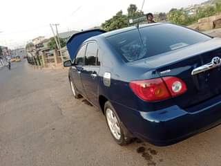 A picture of TOYOTA COROLLA
