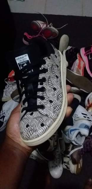 A picture of Shoes