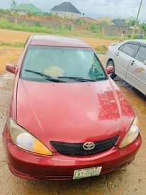 A picture of TOYOTA CAMRY 04 settlement 100k location ikorodu ac need need