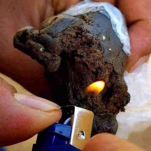 A picture of Available Dubai Oman Qatar Bahrain Watsapp 92 3138598410 Watsapp 092